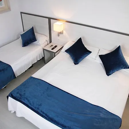 Ξενοδοχείο Parrots