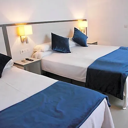 Parrots Hotel Sitges