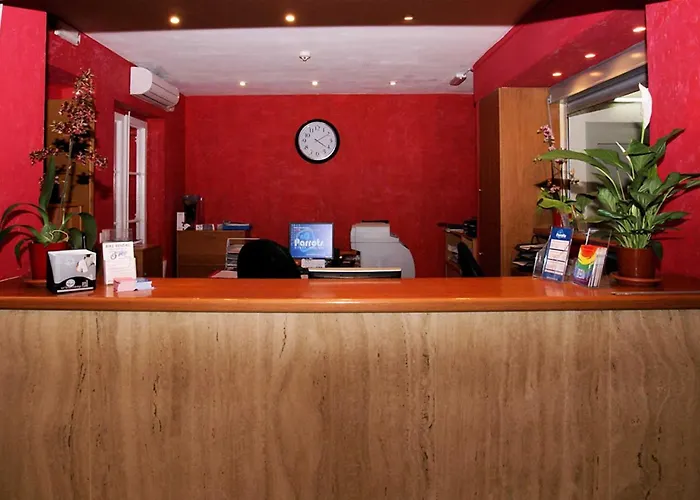 Отель Parrots Сиджес