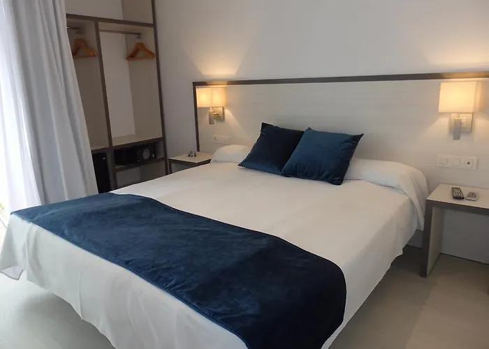 Parrots Сиджес