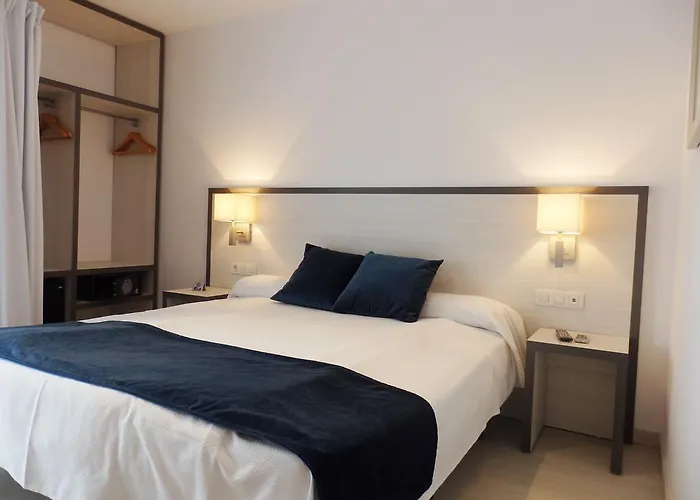 Parrots Сиджес