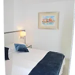 Parrots Hotel Sitges
