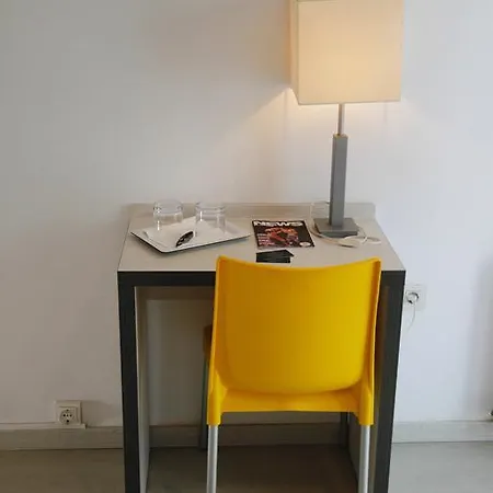 Otel Parrots Sitges