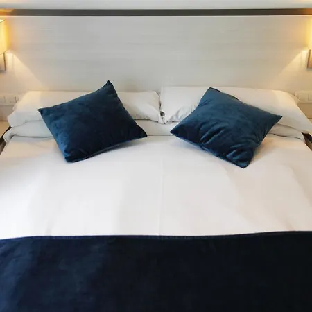 Otel Parrots Sitges