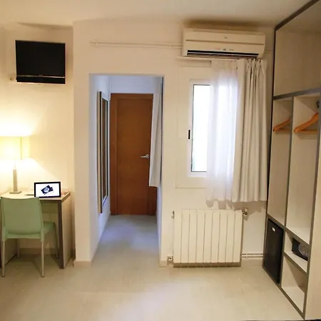 Otel Parrots Sitges